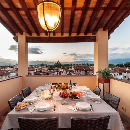 The Park View 4 Bedrooms With Terrace And Elevator Inside The Walls Of Apartman