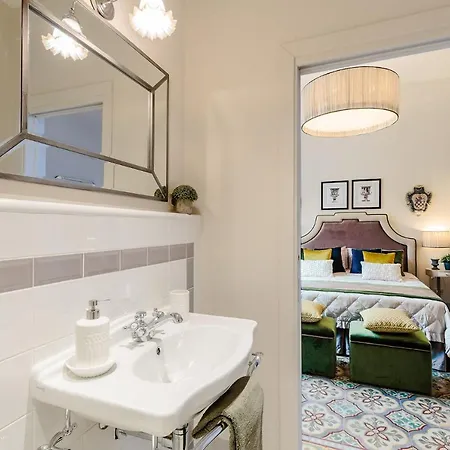 Apartman The Park View 4 Bedrooms With Terrace And Elevator Inside The Walls Of