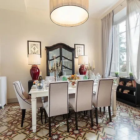 The Park View 4 Bedrooms With Terrace And Elevator Inside The Walls Of *